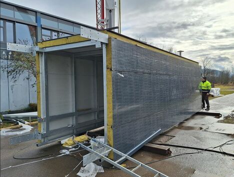 Aufzugschacht liegend